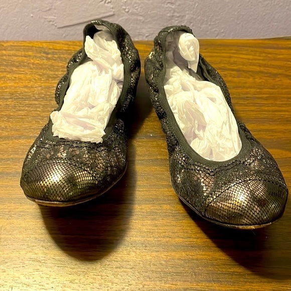 Chanel Metallic Sparkle Flats. Women’s Euro size 37 / Us 7 - Picture 3 of 6